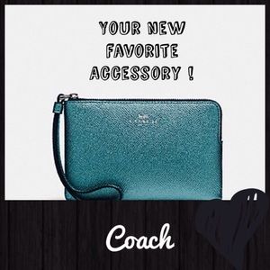 Last Coach Metallic Wristlet
